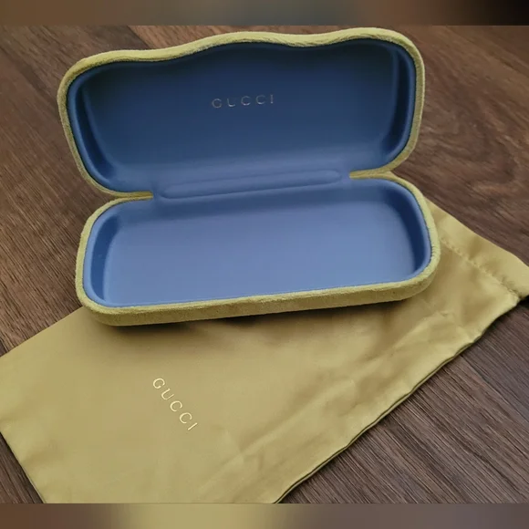 Gucci Chartreuse Velvet Clamshell Sunglasses Case with Silky drawstring pouch Gucci chartreuse velvet clamshell - Gem main image 2